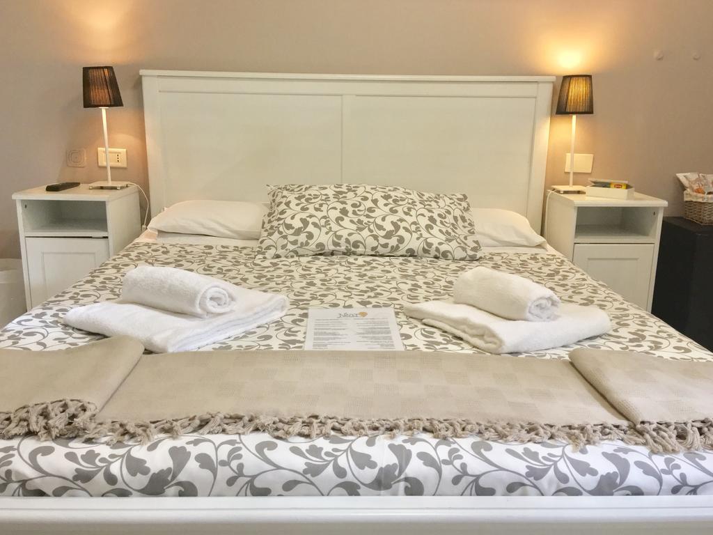 Bed & Breakfast Near *